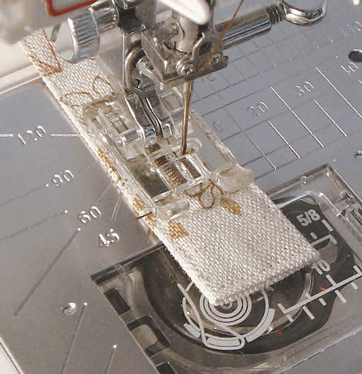 Knapphålsfot Transparent B