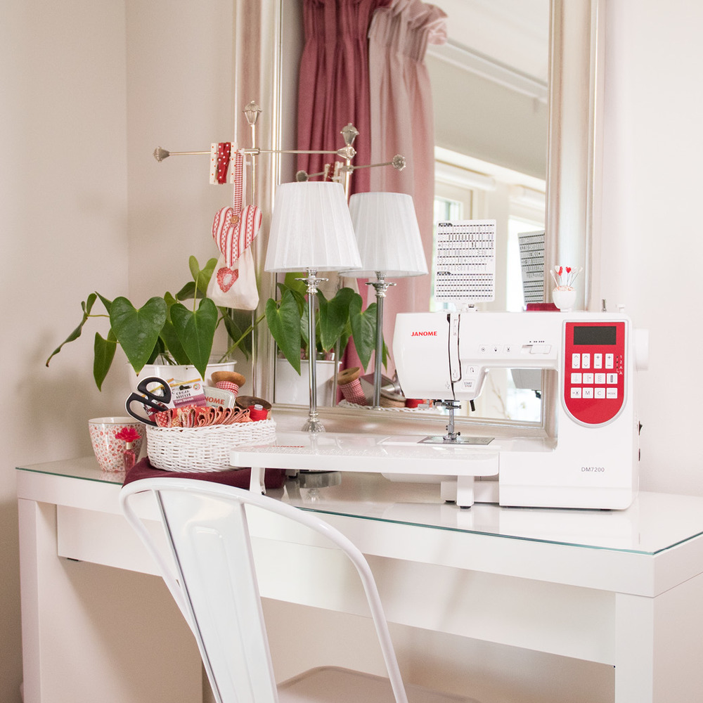 Janome Decor monogram 7200