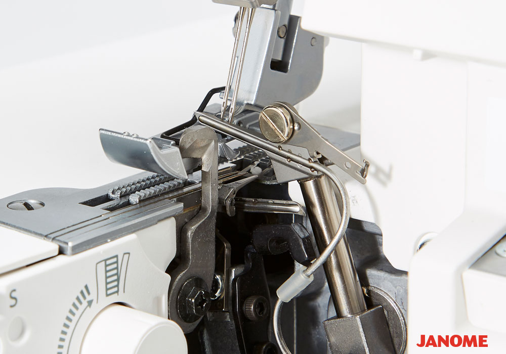 Janome Air Threading 2000D